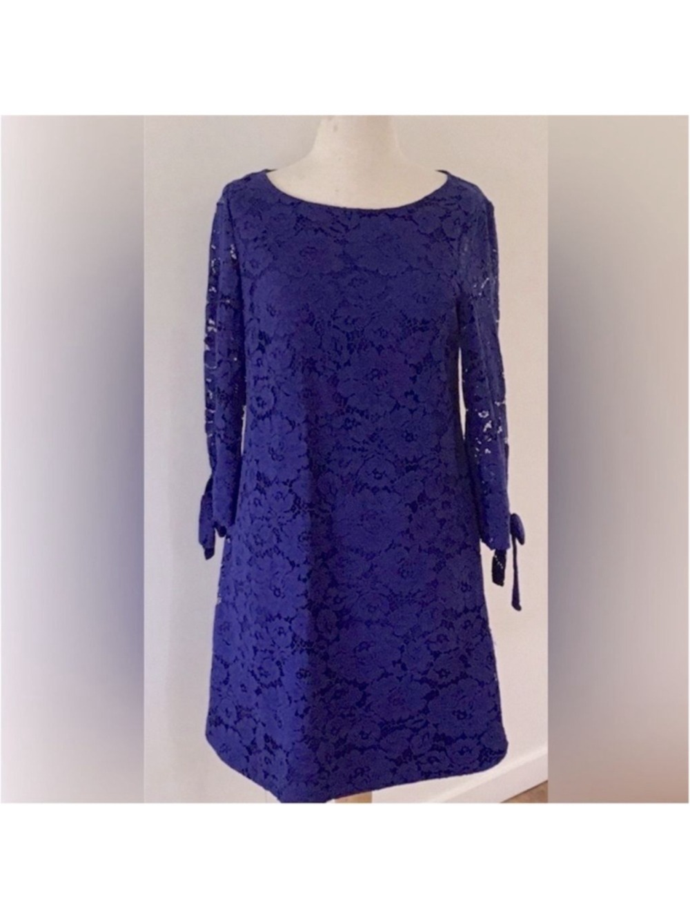 Vince Camuto Royal Blue Floral Lace Dress Size 8